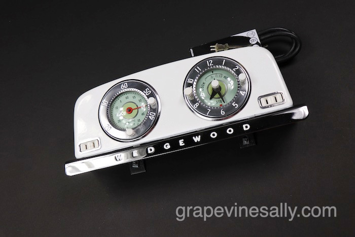 Original Vintage Wedgewood Gas Stove Top Clock Timer Assembly