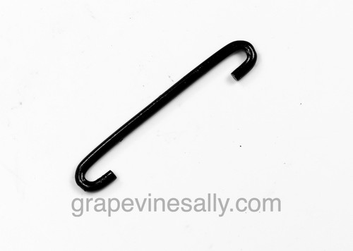 LIMITED SUPPLY! Vintage Gas Stove HOOK ROD. Works with OVEN and/or BROILER OVEN doors on O'keefe & Merritt, Western Holly and other vintage stoves that use the spring & cable system.

As with springs, these are hardened steel - do not try to bend, they will break.

MEASUREMENTS: Length 3-1/4"
