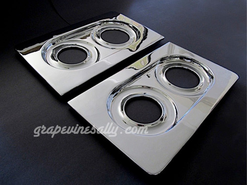Original Vintage Wedgewood NEW CHROMED L&R Stove Tops. Fit the 40" Wedgewood vintage stoves. Please note - These have the two L&R outside round corners on each side. These are original vintage Wedgewood new chromed stove tops. This is a very nice set. MEASUREMENTS: Length 20.5"  /  Width 12-1/4"  /  GRATE INSET: Length 16-7/8"  /  Width 8-1/8"

All of our new chromed parts are Triple Plated (copper, nickel, chrome)
