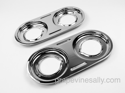 LAST SET! Original Vintage O'Keefe & Stove NEW CHROMED Stove Top Drip Tray Insets. This set is found on the early late 50's-early 60's O'Keefe & Merritt stoves. These are in 'like new' condition. The metal integrity is excellent. This is a gorgeous set.
 
All of our new chromed parts are 'Triple Plated' (copper, nickel, chrome)
 
MEASUREMENTS: (Measured from the top side edges) Overall Length - 17-1/4"  /   Overall Width - 8-3/8"
-   WIDTH Inner Burner holes: 3.0" Wide