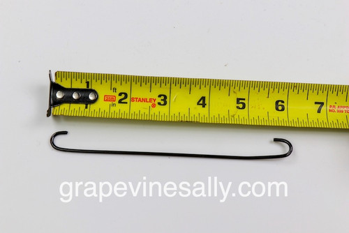 LIMITED SUPPLY! Vintage Gas Stove HOOK ROD. Works with OVEN and/or BROILER OVEN doors on O'keefe & Merritt, Western Holly and other vintage stoves that use the spring & cable system.

As with springs, these are hardened steel - do not try to bend, they will break.

MEASUREMENTS: Length 6.0"