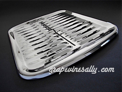 Vintage Wedgewood Gas Stove NEW CHROME SELECT-O- GRILL BROILER PAN TOP. The top is beautiful new chrome. This goes on top of your porcelain enameled lower tray. Together they slide into the broiler L&R grooves.
MEASUREMENTS: Depth 16.0"  /  Width 13-5/8" 

All of our new chromed parts are 'Triple Plated' (copper, nickel, chrome).

 