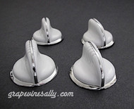 LIMITED SUPPLY
Set of 4 Original Vintage Wedgewood Stove Gas Control Knobs with Chrome Bezel Rings. We have reconditioned these knobs, they are all bright and shiny. There are no cracks, chips or stains - the rear "D"'s are in excellent condition. This is a gorgeous set. 

GVS Reconditioned.

If you need a 5th or 6th knob, paste this SKU: KWCR1 into our search box in the UPPER LEFT corner of any store page.

Each original vintage knob is reconditioned and thoroughly inspected for quality - we do not sell sub-standard knobs.

 
