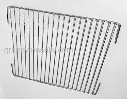NEW CHROMED original vintage 1930's GE Monitor Top Refrigerator Interior Food Shelf/Rack. This style does not have the corner loop.
MEASUREMENTS: 18.0" x 15.0"
All of our new chromed parts are Triple Plated (copper, nickel, chrome).