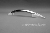 EXTREMELY LIMITED SUPPLY - NEW CHROMED Original Late 30's Classic Wedgewood Stove Oven Door Handle. The end caps have been reconditioned and are in very nice bright and shiny condition. This specific Wedgewood handle is very rare and hard to find. Most often the end caps are badly chipped, cracked or completely broken off of the handle.
 
MEASUREMENTS: Overall Length 13.0"  /  Mounting Holes 10.0" (on center)