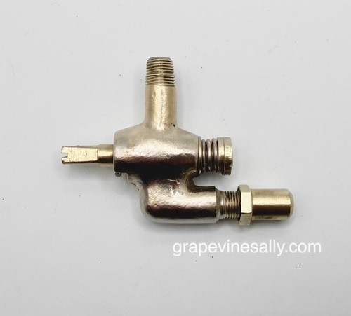 Original Vintage Antique Stove Burner Control Valve. Used on the vintage 1930's Magic Chef stoves including the 1000 Series. This valve has been re-conditioned, the handle turns smoothly. 

Please note, we recommend you have a certified professional or company with experience in this area inspect these parts prior to installation. 
