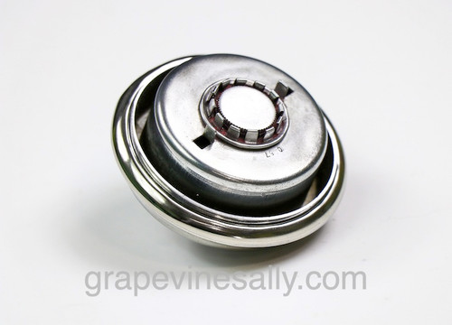 VERY LIMITED SUPPLY!
Working Original Used Vintage O'Keefe & Merritt Model Stove Top ABC Gas Burner Timer Control. Included is a bright & shiny outer chrome ring. 

THIS VALVE IS USED - the timer and ring work. There are no warranties. Please purchase understanding that this timer may need further attention. It is not rusted, the timer turns nicely - the timer bell rings.

- ABC timer covers also available in store.

- ABC brass burners w/ attached aluminum tubing available in store.