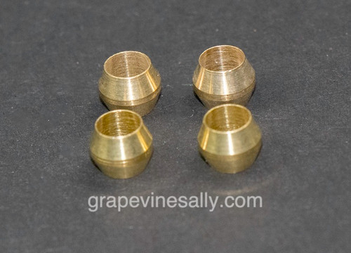 Four 7/16 ferrules new in package - fits 7/16" tubing 
These are used with the 7/16 tubing traditionally used on most vintage stoves. The 7/16" gas tubing connects most oven thermostats and most safety valves. 
We recommend you consult with a certified professional or a company with a working knowledge of vintage gas stoves, and gas related products prior to the installation of this part.