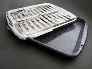 Vintage Wedgewood Gas Stove NEW CHROME SELECT-O- GRILL BROILER PAN SET. The top is new chrome, the lower pan is used with some slight wear - yet still in very nice shiny used condition. This 2 piece set includes the speckled porcelain enameled lower pan.
MEASUREMENTS: New Chrome Top Depth 16.0"  /  Width 13-5/8"  /  Lower Pan Measures - Depth 16.0"  /  Width 13-3/8"
