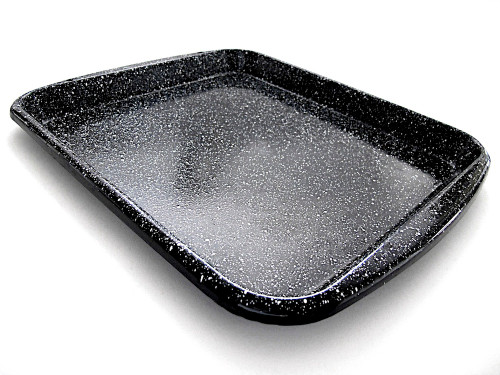 Original Vintage Wedgewood Stove Porcelain Enamel Select-O-Grill Lower Broiler Pan. This pan is in very nice used condition. The speckled porcelain enamel is bright and shiny. 

MEASUREMENTS: Tray 16.0" x 13-3/8"  /  Height 1.50"