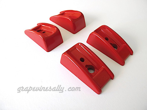 4 RED Vintage Wedgewood Stove Oven Door / Drawer Handle Bakelite Trim. Red gives any vintage stove that 'WOW FACTOR' - Each handle has 2 pieces. Each fits the left or right end of your chrome handle. These handle trim pieces are in excellent condition - ready to install. Installation is very easy. (mounting hardware not included)

The full handle pictured is not included in this sale, it is for demonstration purposes only.

Limited stock.