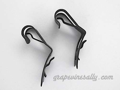 SET OF 2 NEW oven thermostat oven capillary clips.

These are the clips that attach to the two small hole in your oven roof that holds the thermostat capillary bulb in place to properly regulate desired oven temperature. Easily snap in, fits most vintage stove ovens using the Robertshaw or Wilcolator vintage thermostat. 

PLEASE NOTE: Not all capillary clips are the same - these are the clips specifically used in the vintage O'Keefe & Merritt, Wedgewood, Tappan, Western Holly, Roper, Magic Chef and many other mid century vintage stoves. They are bit like 'shark teeth' connections, they easily snap in tight and will not come back out. (please do not try to bend them, they are hardened - they will break) 