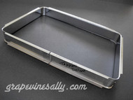 Original Vintage Tappan Deluxe USED oven door outer window glass chrome frame. This frame is in very nice used condition. The chrome is bright and shiny. 

MEASUREMENTS: Width 12-1/8"  /  Height 8-3/8" 