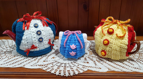 Image of Australian Craft Moods crochet pattern CMPATC113, Crocheted Roll-up Your Sleeves Tea Cosy, by Vicki Moodie.