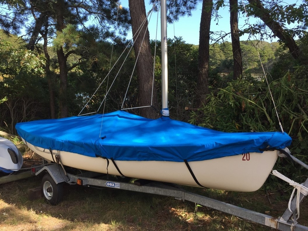 Mast Up Flat - Mooring cover made in the USA by SLO Sail and Canvas to specifically fit your Boston Whaler Harpoon 4.6 sailboat. 