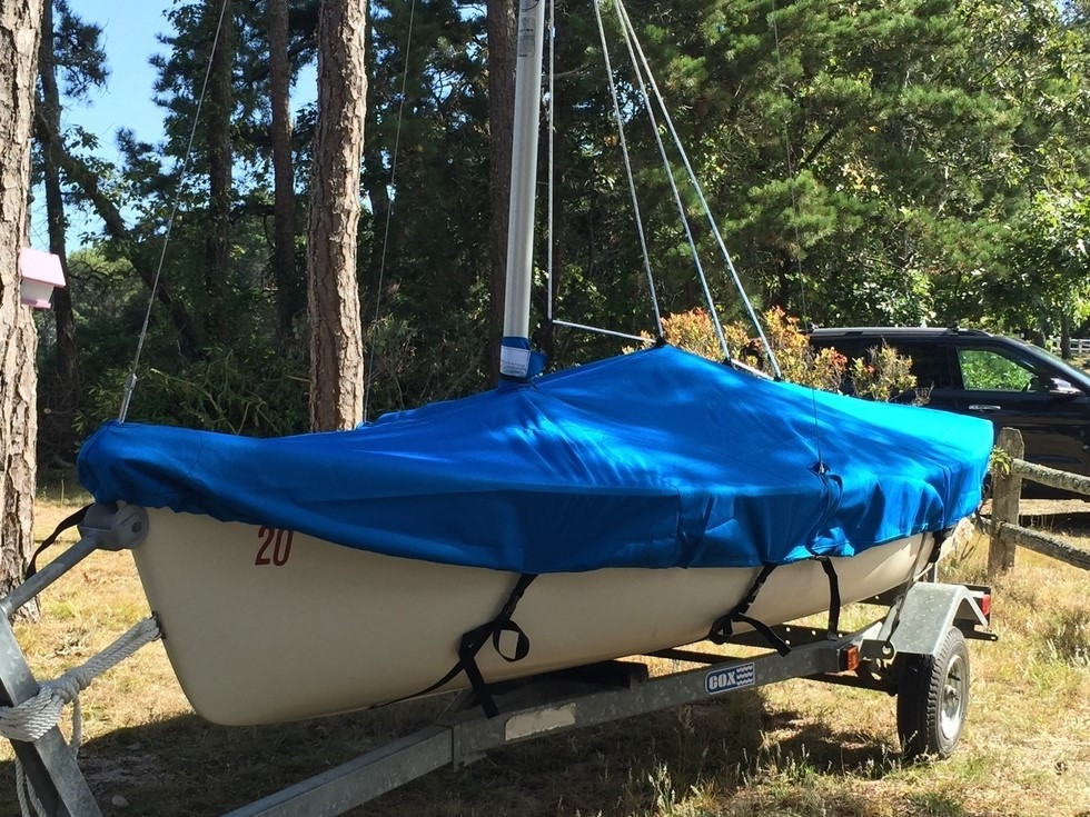 Keep your Harpoon 4.6 sailboat free of dirt water and debris with a custom fit cover made to order by SLO Sail and Canvas in the USA with 3 choices of premium fabrics. 