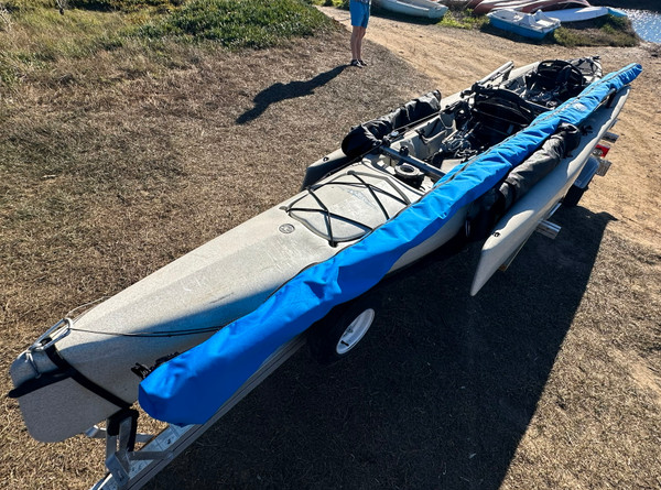 Hobie Mirage Tandem Island Mast and Furled Sailbag - Zippered. Shown in Polyester Royal Blue. 