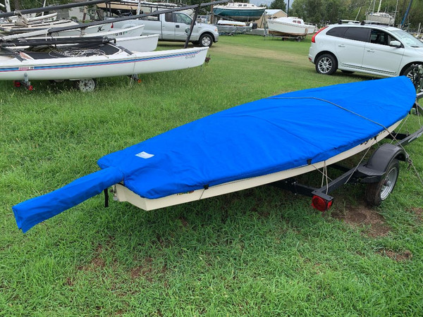 Rocket by Fulcrum Speedworks sailboat Spars on Deck Top Cover, made in the USA by SLO Sail and Canvas in your choice of Polyester, Top Gun, or Sunbrella Fabric. 