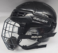 BAUER REAKT 95 HOCKEY HELMET WITH CAGE MEDIUM BLACK USED NCAA #18