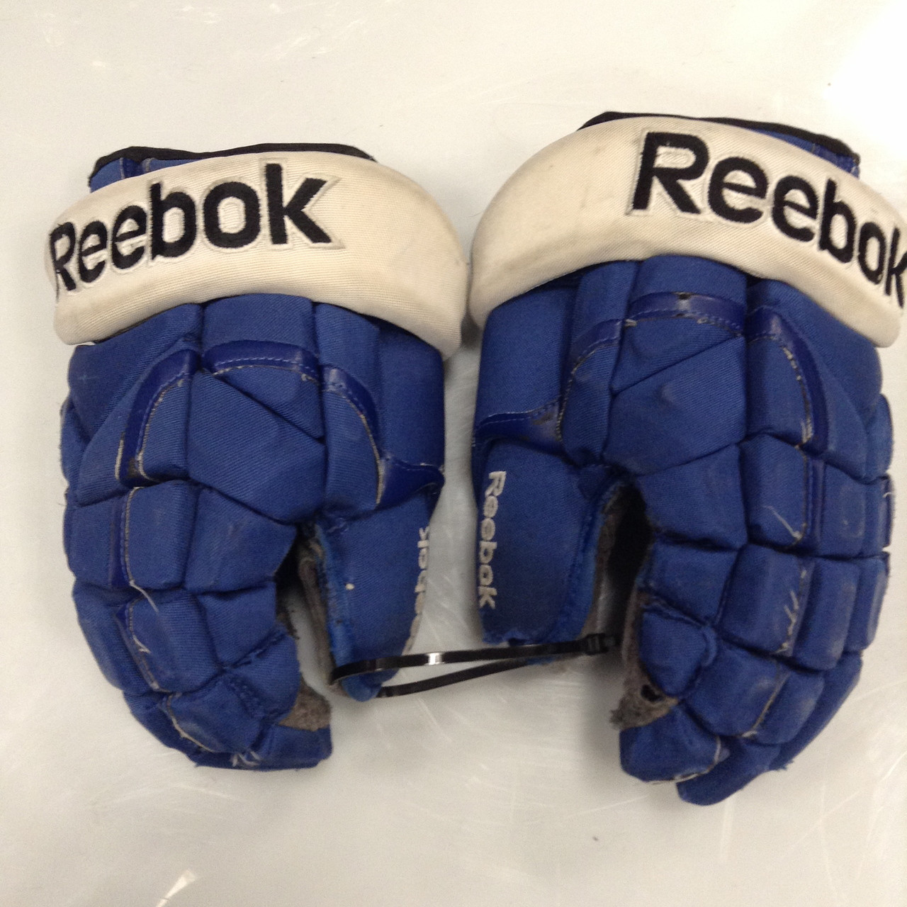 Reebok 11KP Pro Stock Custom Hockey Gloves 13" Syracuse Crunch AHL used #63  - DK's Hockey Shop