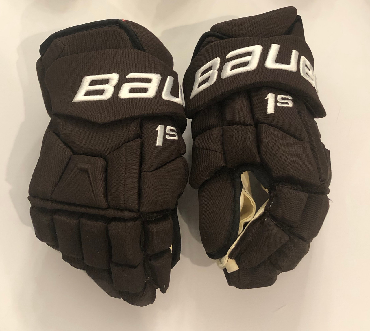 Bauer Supreme 1S Pro Stock Custom Hockey Gloves 15" Bruins 2019 Winter  Classic Heinen - DK's Hockey Shop