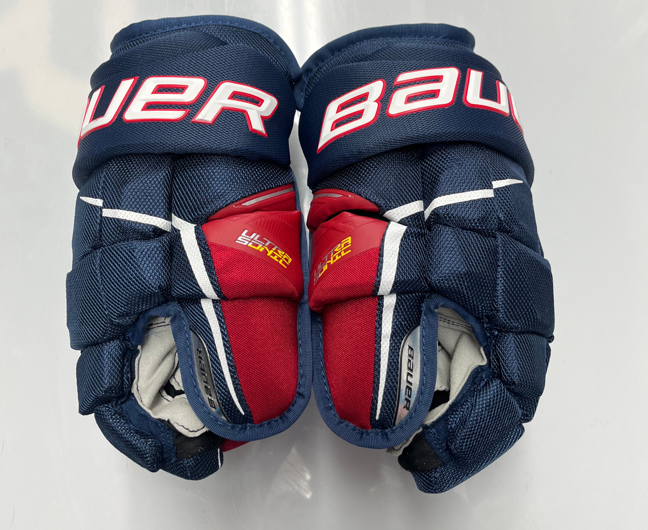 【専用】BAUER Supreme UltlaSonic 黒/赤/13 新品 Bauer Supreme Ultra Sonic Pro Stock Custom Hockey Gloves 13