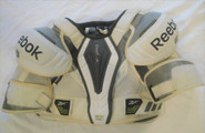 Reebok Shoulder Pads 20K Medium Pro Stock Used NHL