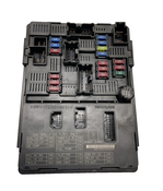 13 14 15 16 17 18 19 NISSAN VERSA Engine Fuse Box Sdn 284B7 1HROC