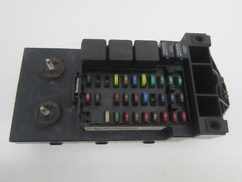 97 98 FORD EXPEDITION NAVIGATOR UNDER DASH FUSE BOX F75B14A067AC