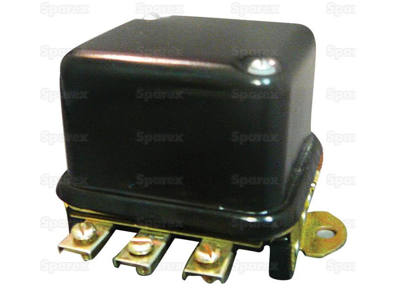 12V Voltage Regulator P-121577C1 – Fits Farmall Cub, 185, 340, 460, 560 Gas Tractors