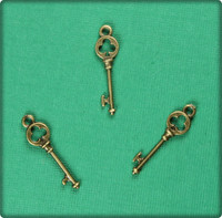 Key of Clubs (Small) Charm - Antique Brass
