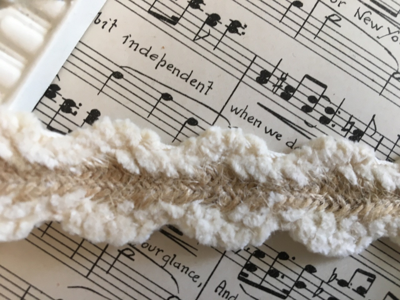 Jute Chenille Braid 1" Natural Want2Scrap