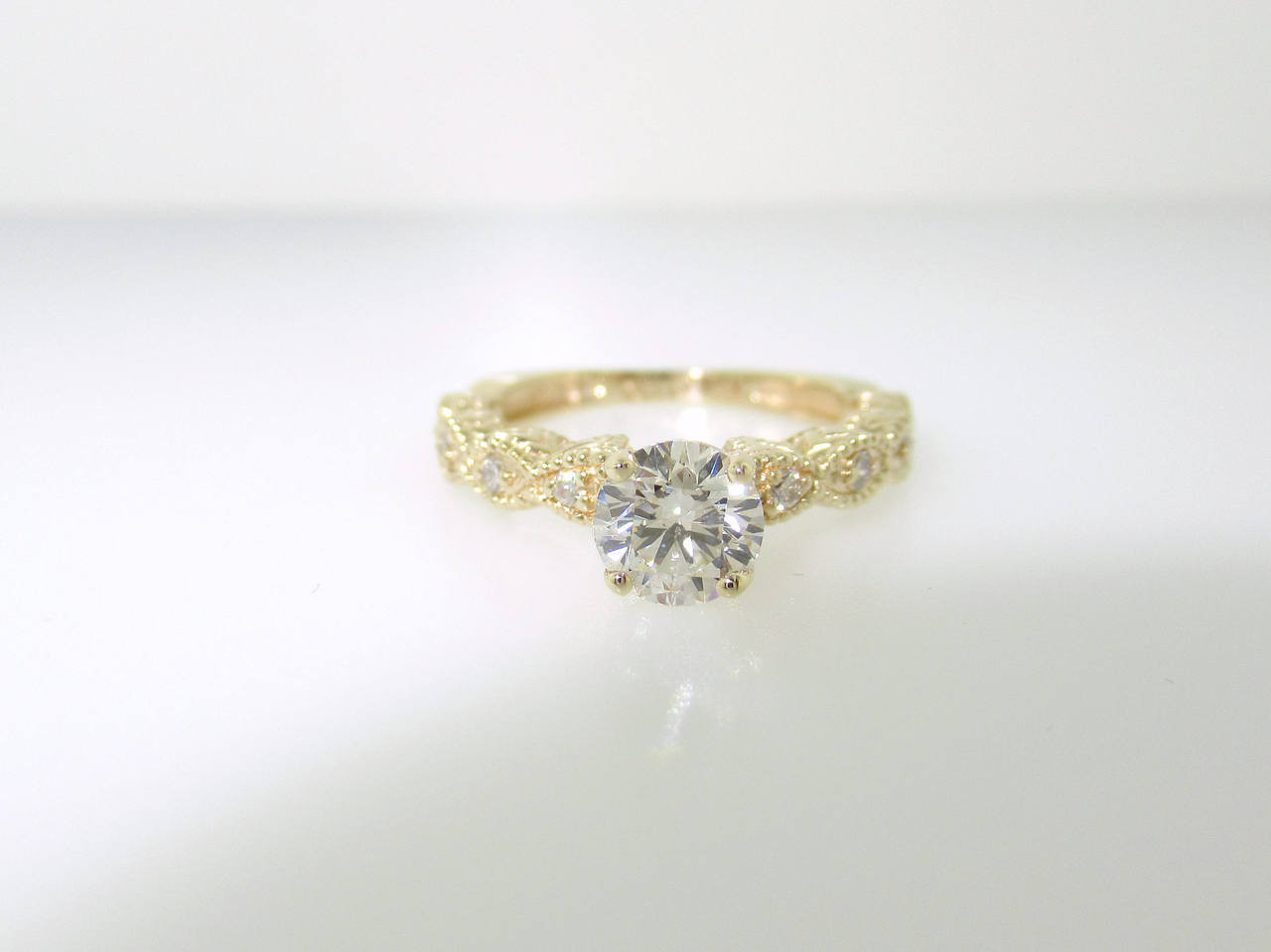  Vintage  Engagement  Ring  Yellow  Gold  Diamond Engagement  