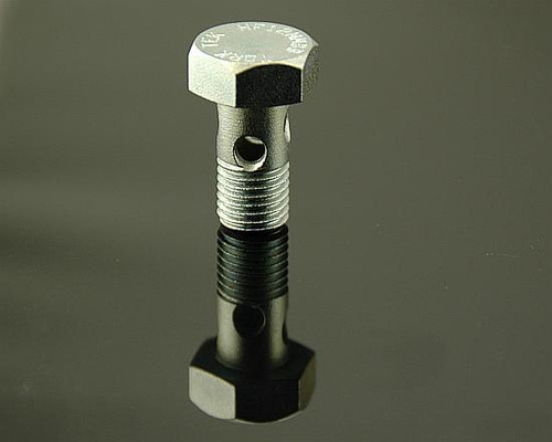 High Flow Banjo bolt for Cummins is bullet proof! It uses a high grade alloy steel and heat treated steel.