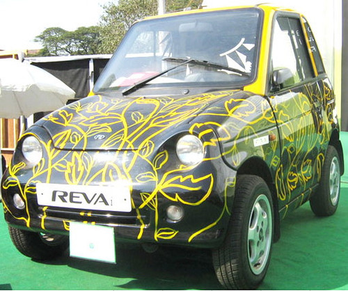 REVA REVAi Electric Vehicle Image
