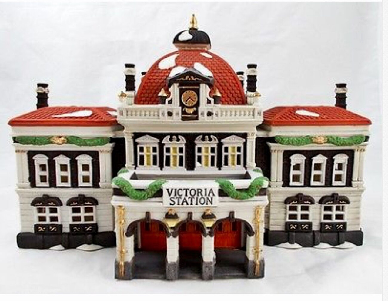 VICTORIA STATION # 55743 NIB DEPT 56 RETIRED DICKENS VILLAGE