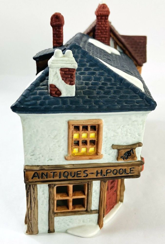 THE OLD CURIOSITY Shop # 59056 DEPT 56 RETIRED DICKENS VILLAGE