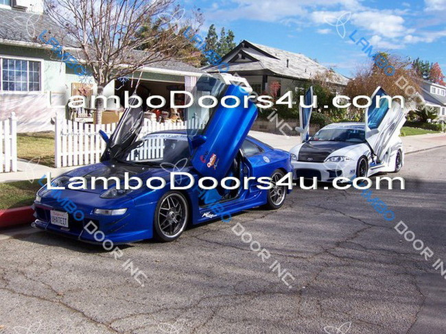 Nissan 300ZX Vertical Lambo Doors Bolt On 83 84 85 86 87 88 89