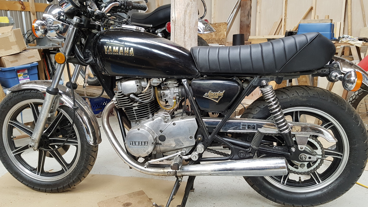 24.5 inches 1980-1982 Yamaha XS400 Special Maxim customized cafe