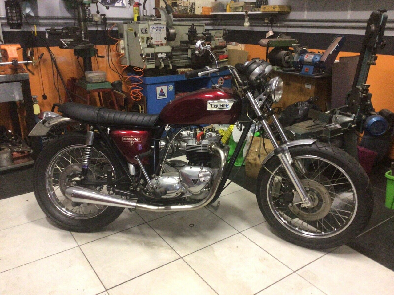triumphT140シート　トライアンフ 1973-1979 Triumph T140 TR7 T140V TR7V OIF low profile motorcycle
