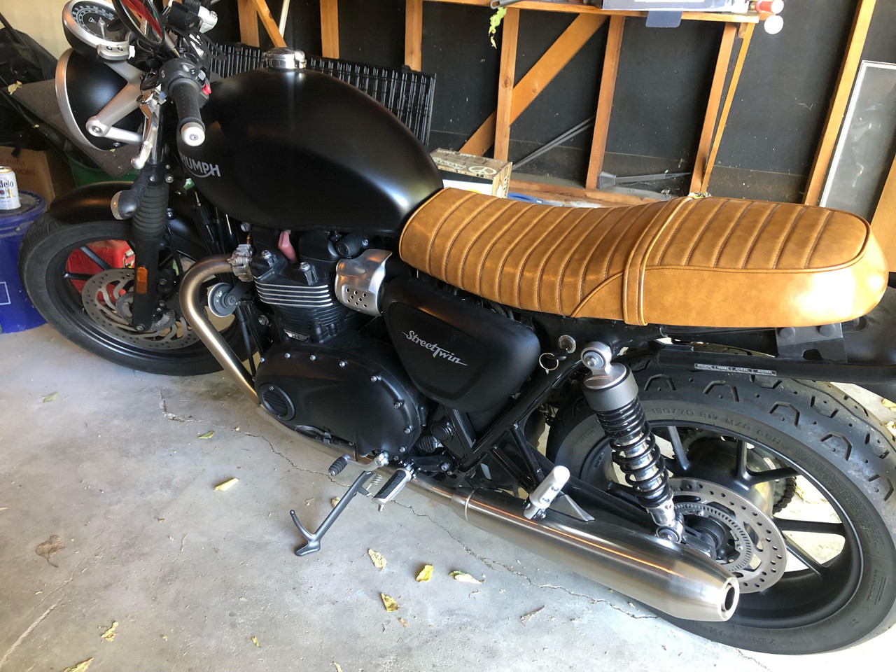 Triumph Bonneville T100 2017-2022 T120 2016 -2022, Street Twin 2016-2022  cafe racer low profile motorcycle seat SKU: M4310