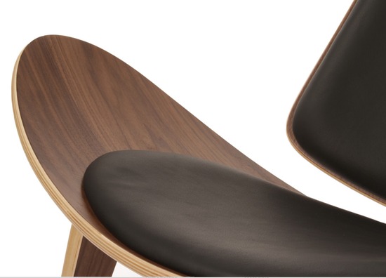 artemis-lounge-chair-walnut-with-black-leather-close-up.jpg