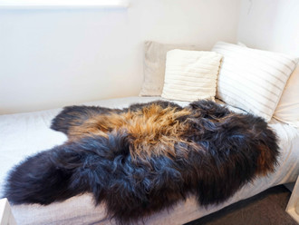 Large Genuine Single Icelandic Sheepskin Rug | Ethically Sourced Sheepskin Throw l Soft Natural Pelts l Japandi Modern Home Decor