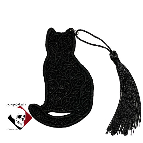 Black cat bookmark, made in the USA.