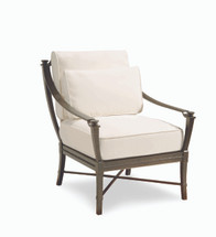 OUTDOOR LOUNGE CHAIR