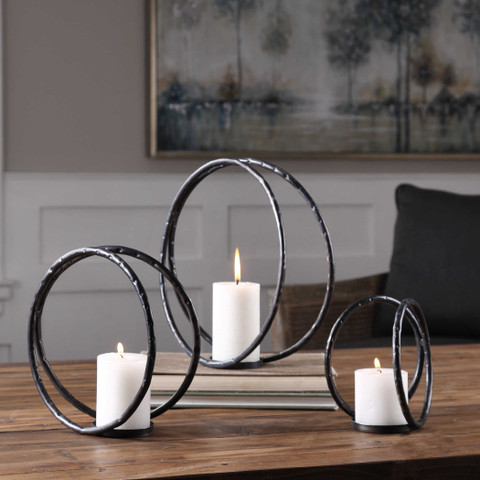 Curved Metal Open Candleholders