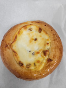 Danish Vatrushka with farmer cheese&raisin
