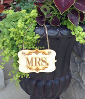 Mrs. Label Style Sign
