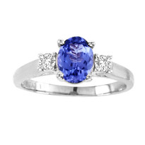 Oval Tanzanite 3-Stone Ring in 14K Gold (1.20ctw)