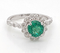 EMERALD AND DIAMOND RING 18K WHITE GOLD